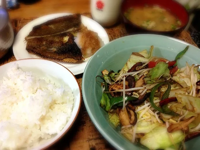 ローカロリー晩ご飯🍚|にょんにいさん