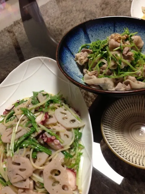 たことれんこんのペペロンチーノ、豆苗と豚バラ肉のにんにくそーす|やっちゃんさん