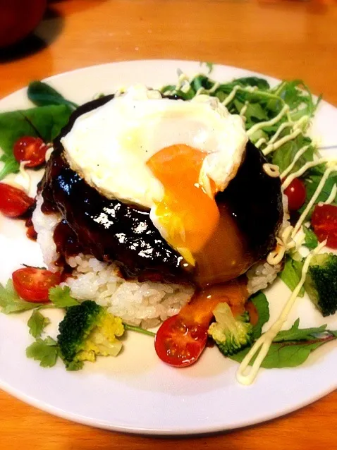 ロコモコ~ 煮込みバーグバージョン 今日は豆腐バーグ‼|トッシ~さん