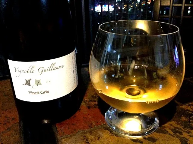 Snapdishの料理写真:2011  Pinot Gris   France|ワインさん