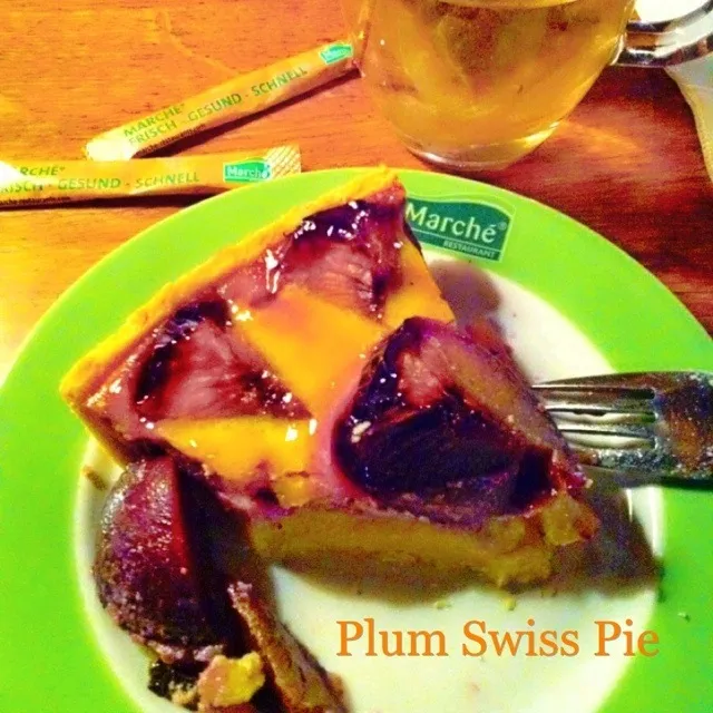 Snapdishの料理写真:Plum Pie Cake|Carollineさん