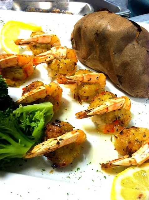 Crab stuffed shrimp with an herb lemon butter......|j t yawgerさん