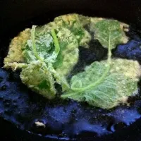 Snapdishの料理写真:Deep Fried Spinach|anisa dhaniapriantyさん