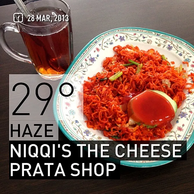 Snapdishの料理写真:Maggie goreng and teh o|Ahmad Nazri Mohamed Naimさん