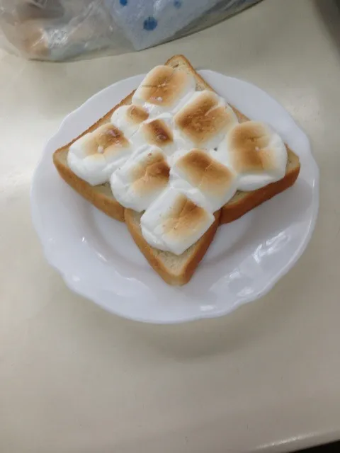 マシュマロ食ぱん！|うらけんさん