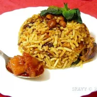 Snapdishの料理写真:Chicken biryani & sweet and spicy pineapple pickle|kaushaさん