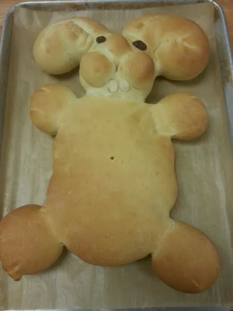 homemade bread rabbit|laura risolaさん