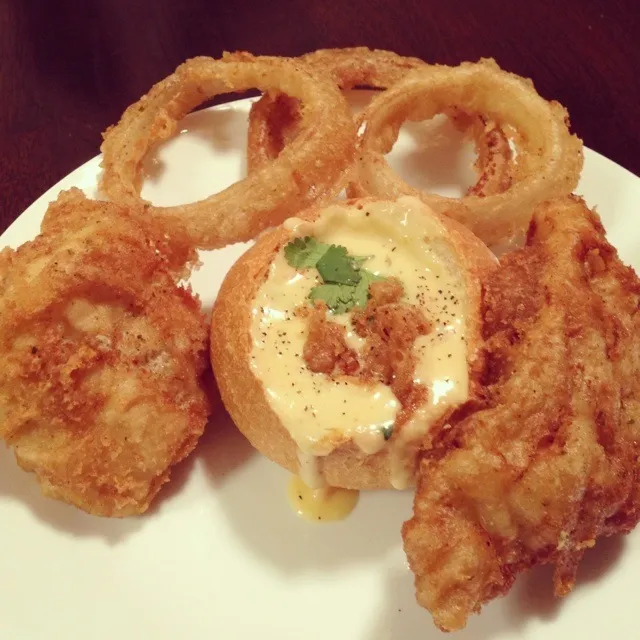 Beer battered cod and onion rings with cheddar jalapeño Beer soup|Brian Churchillさん