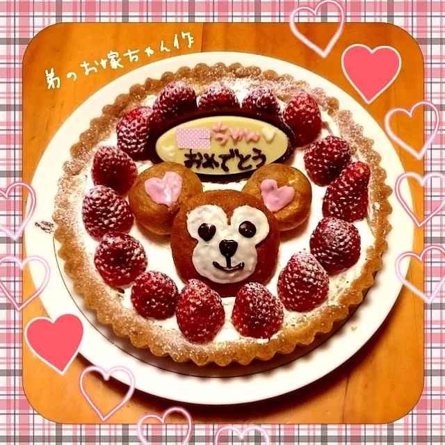 Snapdishの料理写真:弟のお嫁ちゃんが私のお誕生日ケーキ作ってくれました‧˚*(¤̴̶̷́ॢω¤̴̶̷̀ॢ๑)₊.♡ My brother's wife made it for me!!|まるちゃんさん