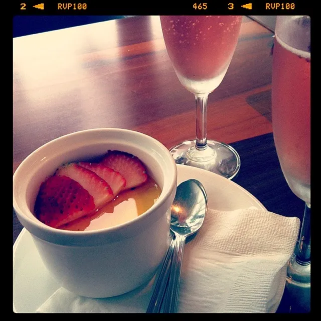 Custard pudding with Moscato Asti|tiffany chendrainyさん