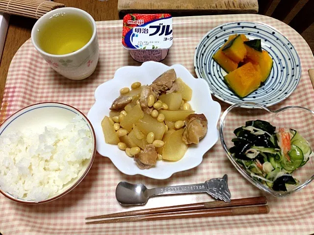 鳥肉と大根と大豆の炒め煮、かぼちゃの煮物、海藻サラダ|みほりん.さん