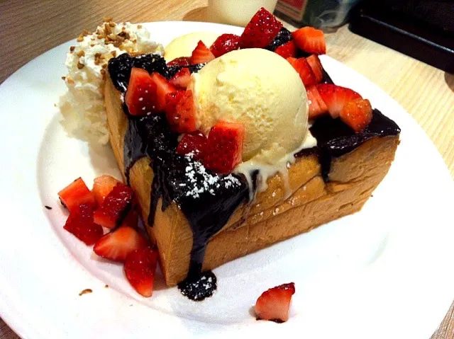 chocolate strawberry torte💕|You can eat💕さん