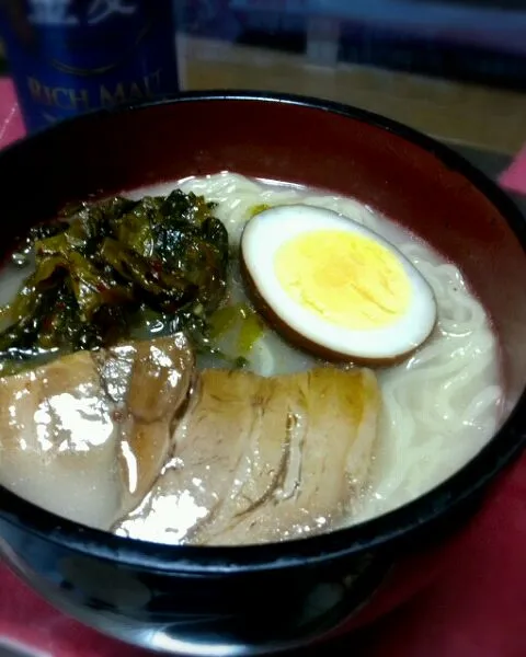 うっちーさんから教えてもらった煮卵ラーメンにオン！|大輔さん