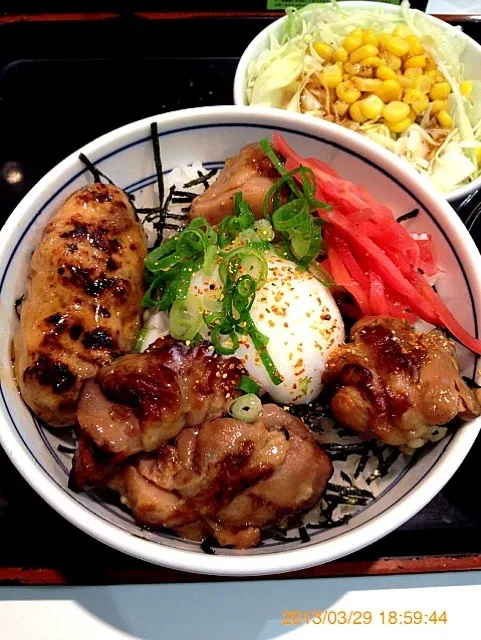 焼鳥つくね丼|るみおんさん