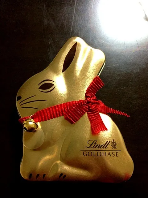 Lindtのウサギちゃんチョコ(((o(*ﾟ▽ﾟ*)o)))|hazukiさん