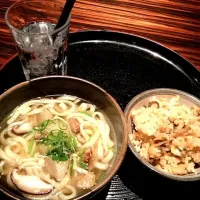 Snapdishの料理写真:牛すじうどん＆まぜごはん|さきさん