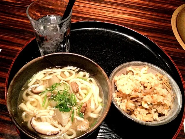 Snapdishの料理写真:牛すじうどん＆まぜごはん|さきさん