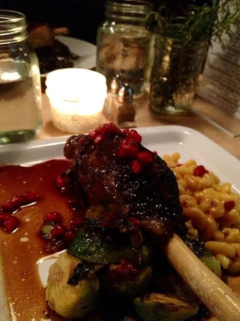 Snapdishの料理写真:Lamb shank with pomegranate at Sun in My Belly|lanchi bombalierさん