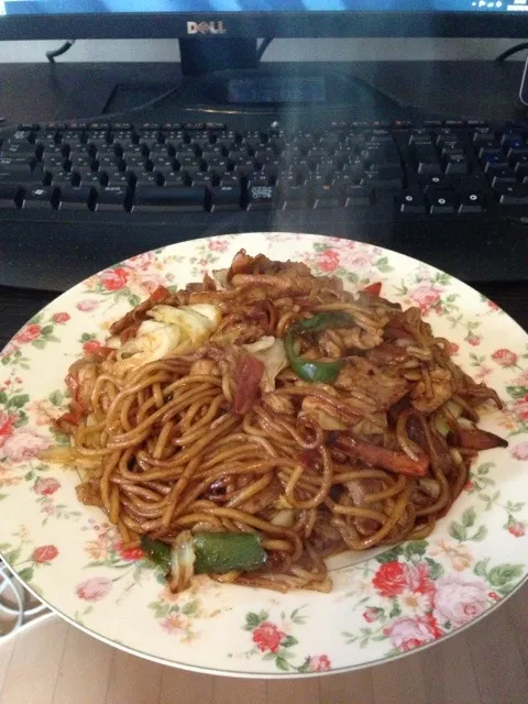 今日のランチは焼きそば|眞さんさん