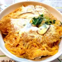 Snapdishの料理写真:栄寿亭のカツ丼|ａｉさん