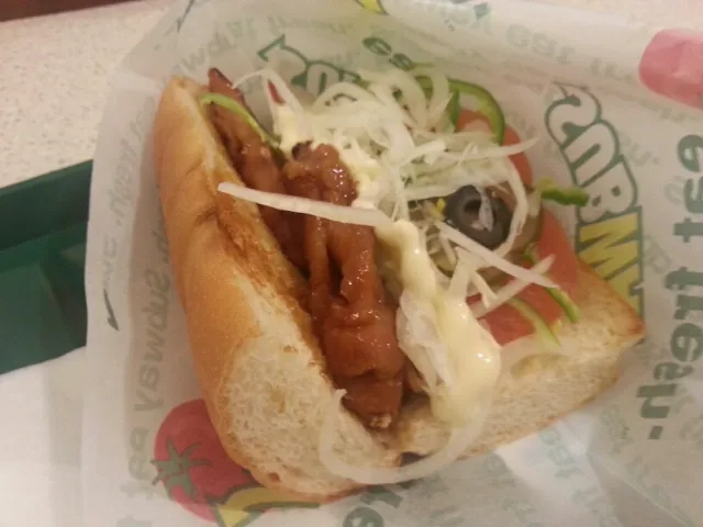 Snapdishの料理写真:SUBWAYの炭火てり焼きチキン|Hiroaki Takanoさん