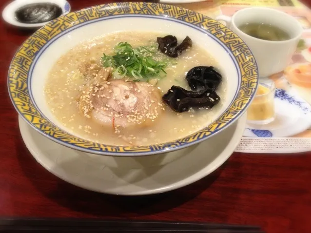 バーミヤン とんこつラーメン|小池夏実さん