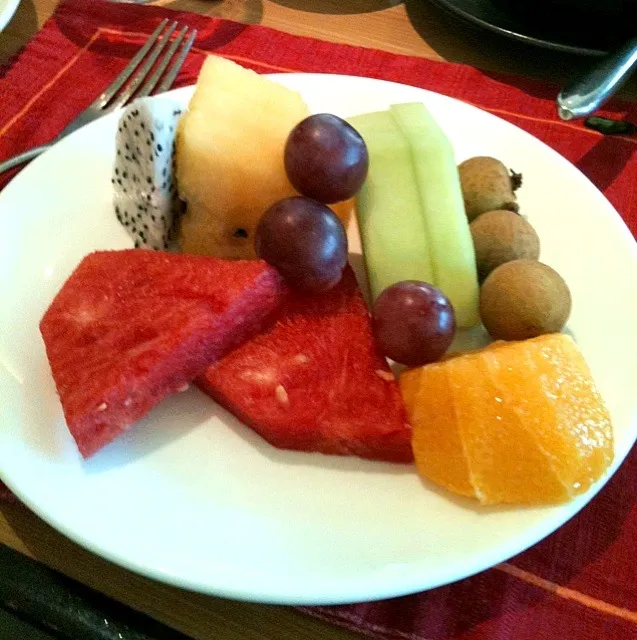 Mixed Fruits Plater|Mariano Ngさん