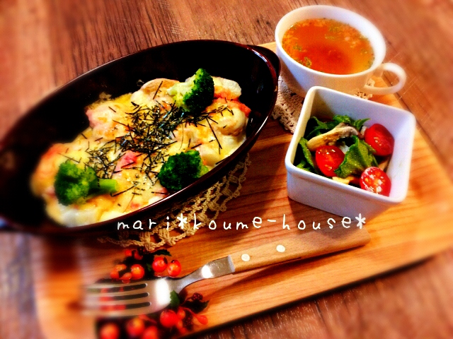 新じゃがめんたぃもちグラタン アイスプラントとエリンギのサラダ で オニオンスープ Mari Snapdish スナップディッシュ Id Uda1ma