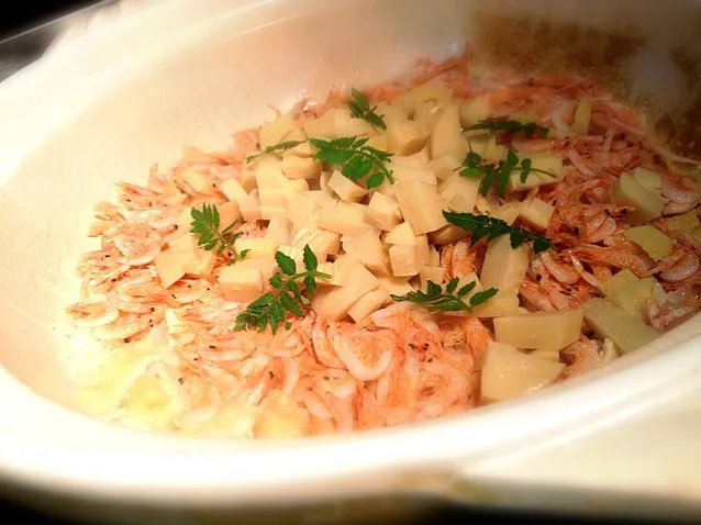 釜揚げ桜海老筍土鍋御飯|炊かれたいオトコ おこん 小栁津さん