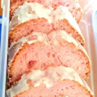 Snapdishの料理写真:Strawberry cake|vvvvさん