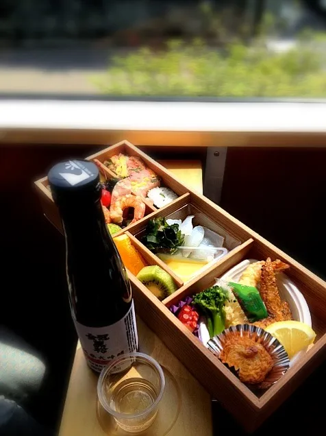 五蔵飲み比べ＆花見列車お弁当|ひとしさん