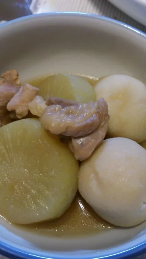 鶏肉 里芋 大根の煮物|あさこもかさん