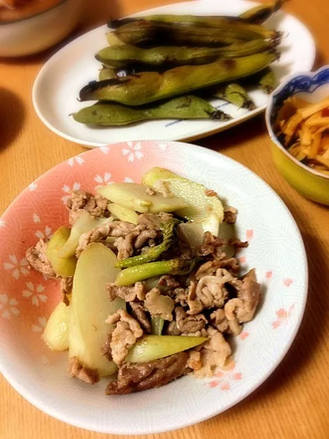 ウドと豚肉の炒め物、焼き空豆|smillerさん