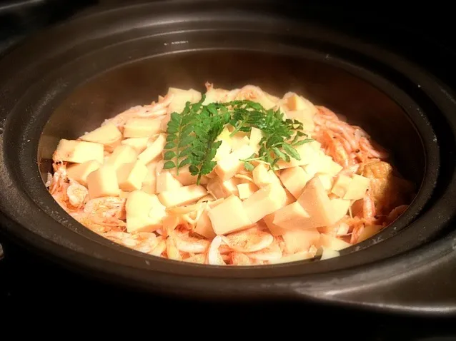 釜揚げ桜海老筍土鍋御飯|炊かれたいオトコ おこん 小栁津さん