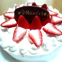 Snapdishの料理写真:イチゴのショートケーキ♡|カンポさん