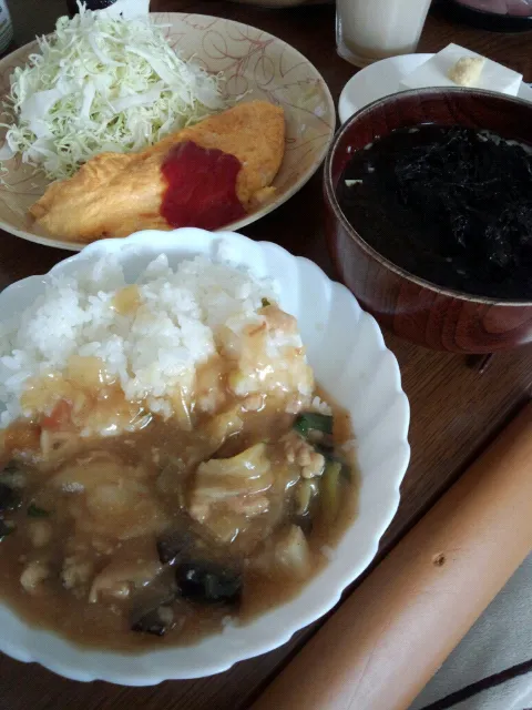 五目あんかけご飯、チーズオムレツ、岩海苔のお味噌汁、やっこ|かんぱぱさん