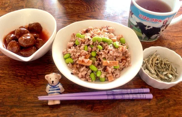 お稲荷用煮あげと枝豆、すりごまたくさんお寿司風ご飯☆|natsukiさん