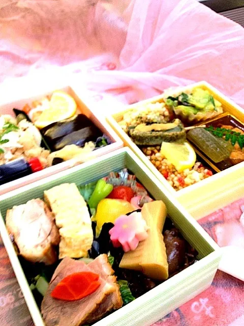 お花見で食べたぃ春弁当♡|maikoさん