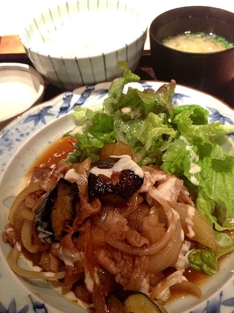 Snapdishの料理写真:豚とナスのオイスター炒めマヨソースがけ|michiteruさん