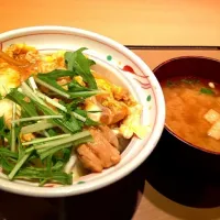 親子丼とお味噌汁♪♪|ロキさん