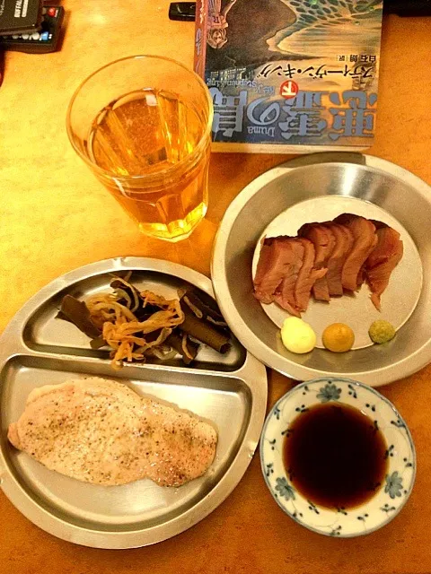 Snapdishの料理写真:出張先の夕食|martinipapa0728さん