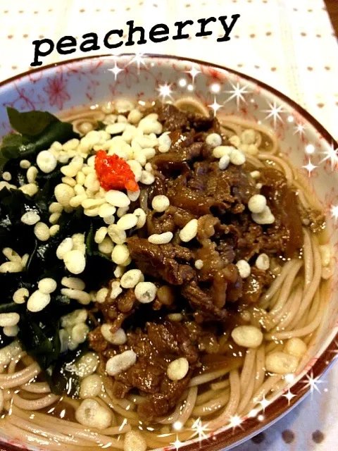 Snapdishの料理写真:いただき物で♬肉わかめそば"((∩´︶`∩))"|☆ぴ〜ちゃん☆さん