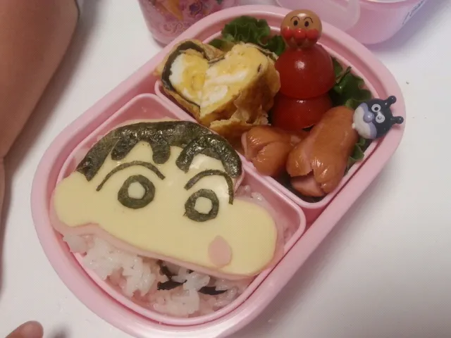 Snapdishの料理写真:クレヨンしんちゃん弁当|中溝千恵子さん