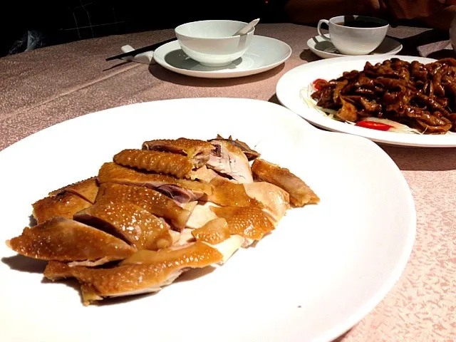 Snapdishの料理写真:Salt chicken，Black bean goose intestinal|PeonyYanさん