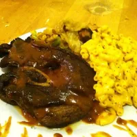 Mac n cheese pan seared porkchops in wine sauce and cabbage|shaniece powellさん