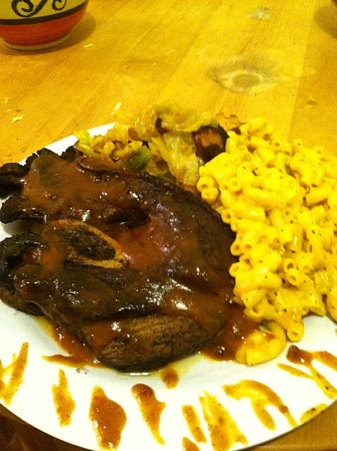 Mac n cheese pan seared porkchops in wine sauce and cabbage|shaniece powellさん