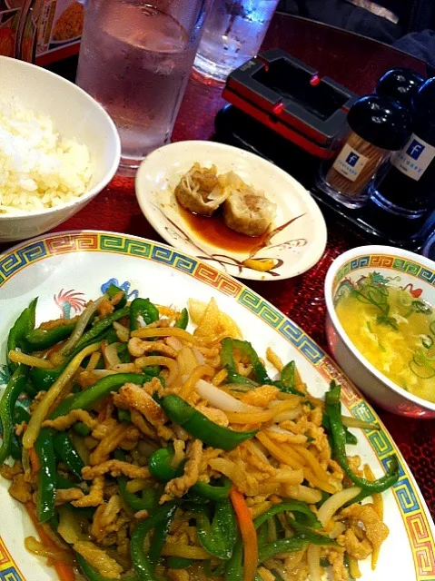 青椒肉絲定食|ゆうさくさん