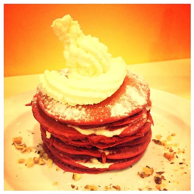 Snapdishの料理写真:Red Velvet Pancake|Rockwell Leeさん