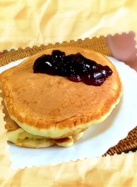 Snapdishの料理写真:ホットケーキ♡|はなさん