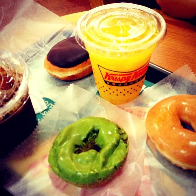 Krispy Kreme Doughnuts|🌀さん